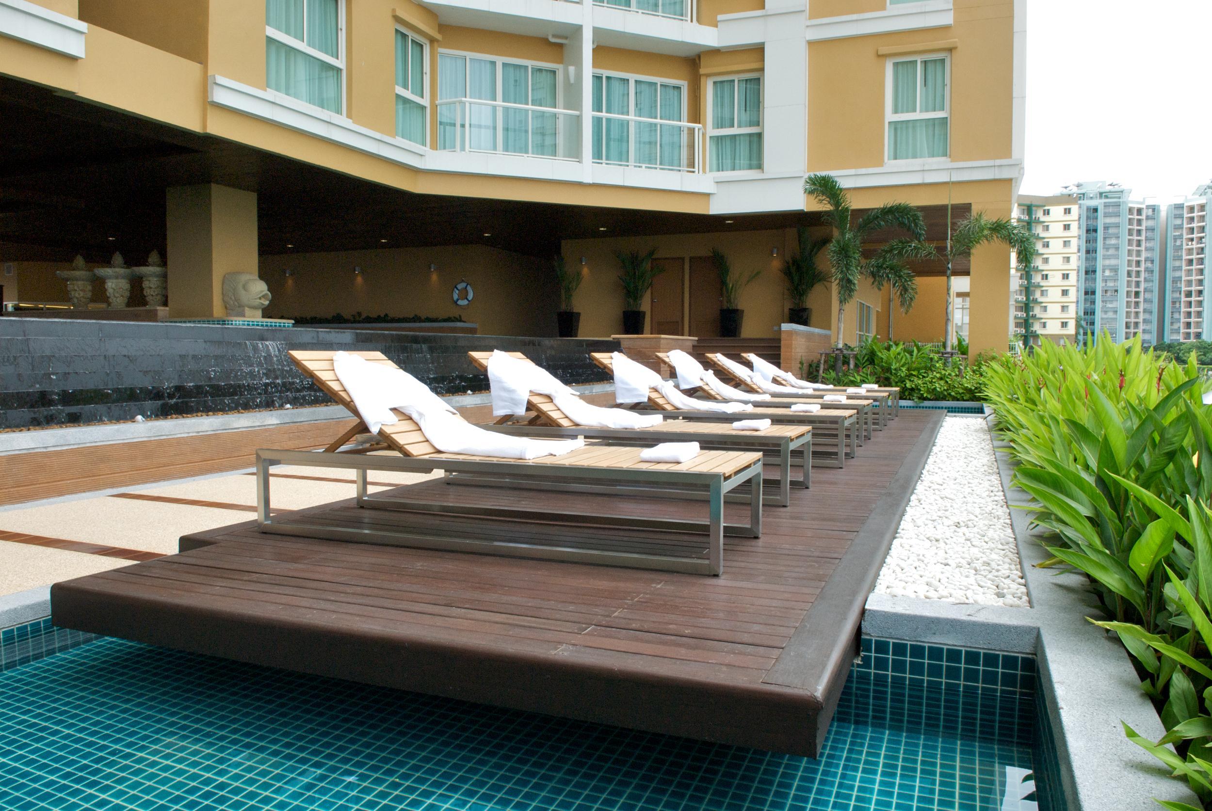 The Narathiwas Hotel & Residence Sathorn Bangkok Eksteriør billede