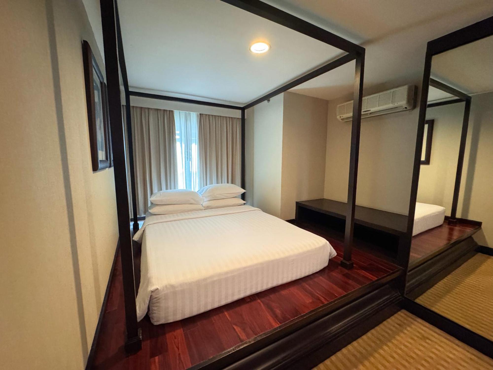 The Narathiwas Hotel & Residence Sathorn Bangkok Eksteriør billede
