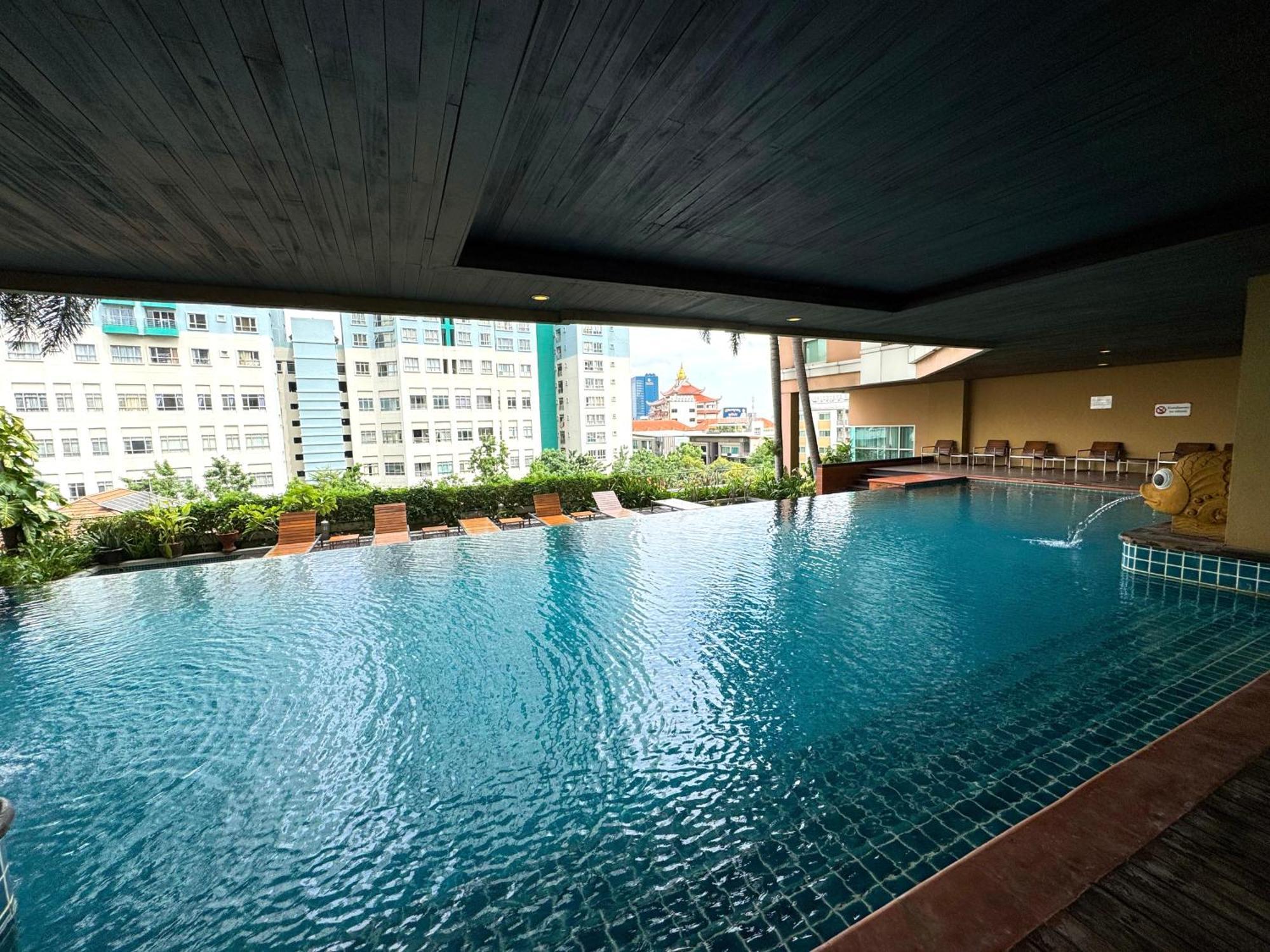 The Narathiwas Hotel & Residence Sathorn Bangkok Eksteriør billede