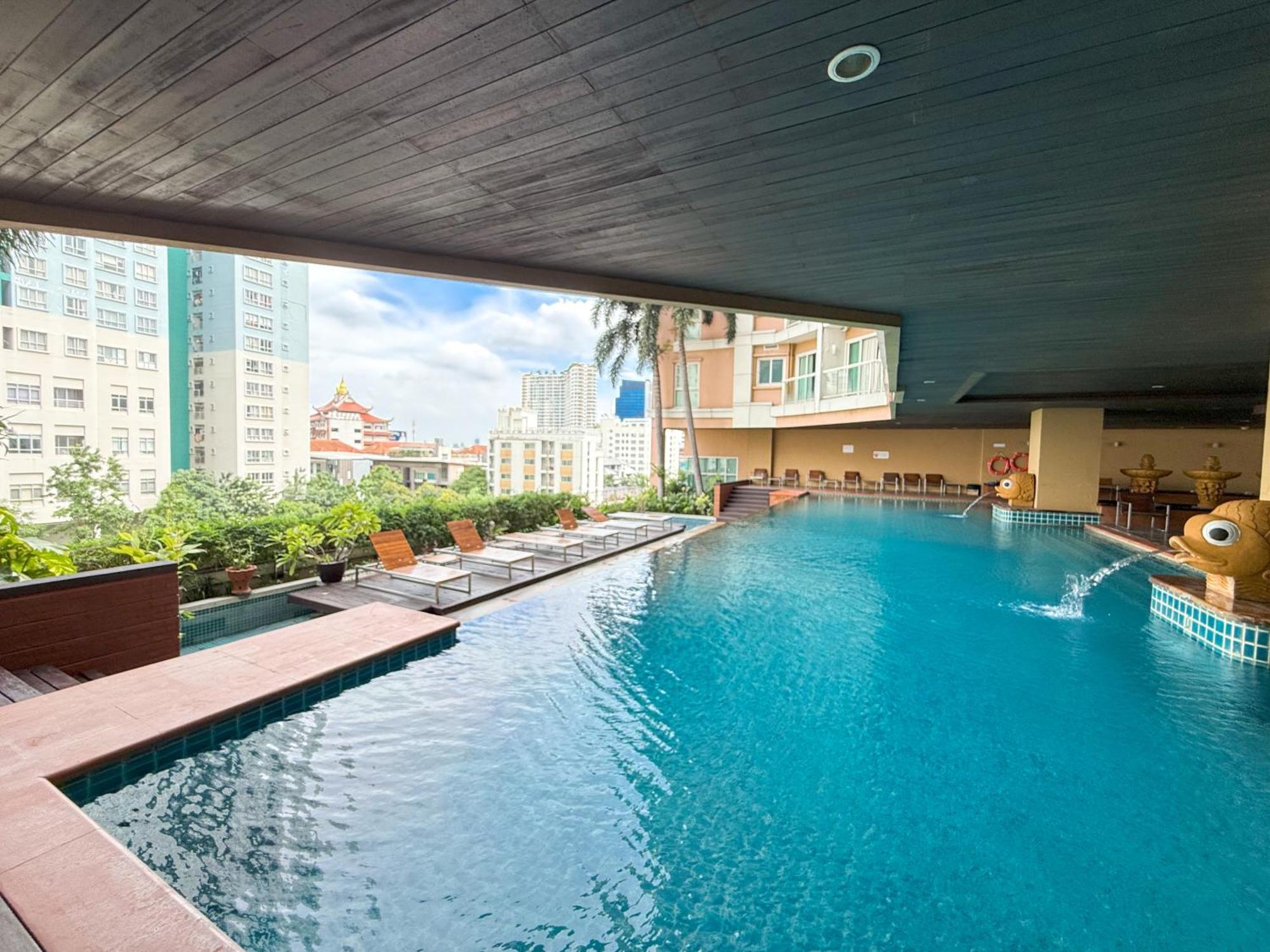 The Narathiwas Hotel & Residence Sathorn Bangkok Eksteriør billede