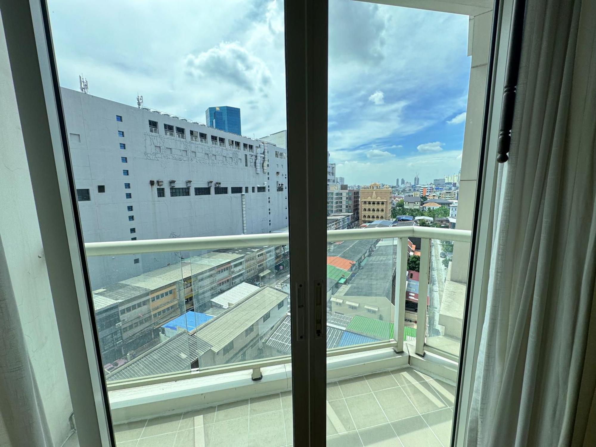 The Narathiwas Hotel & Residence Sathorn Bangkok Eksteriør billede