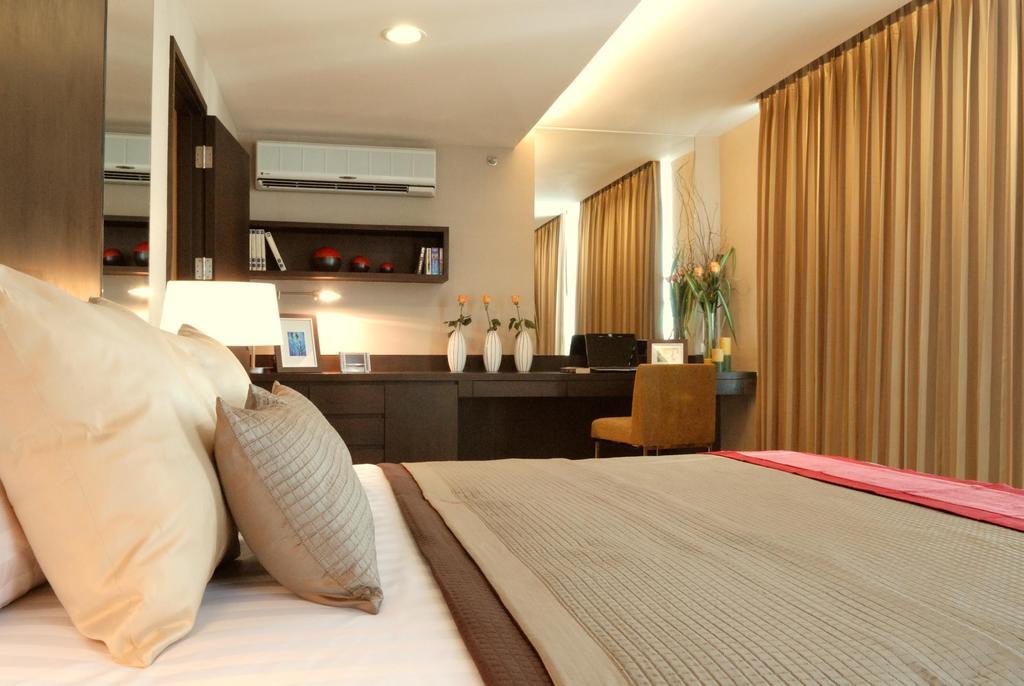 The Narathiwas Hotel & Residence Sathorn Bangkok Eksteriør billede