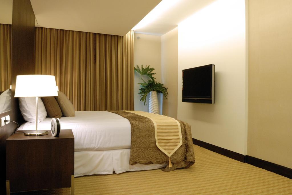 The Narathiwas Hotel & Residence Sathorn Bangkok Eksteriør billede