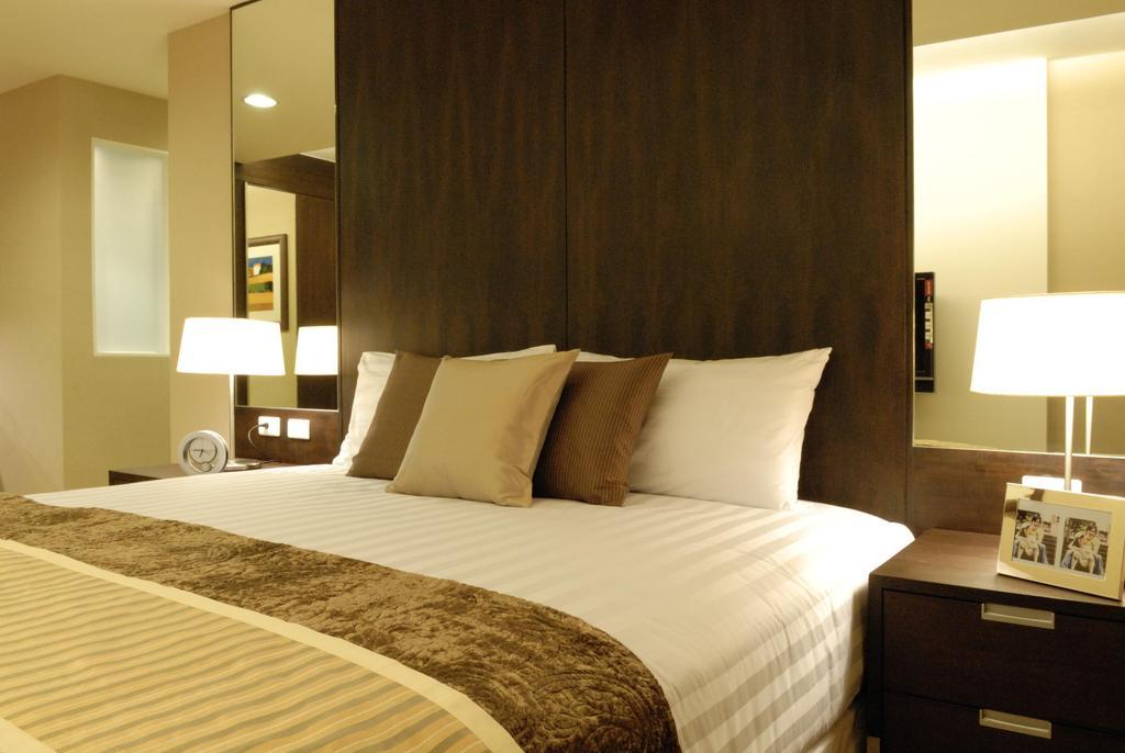 The Narathiwas Hotel & Residence Sathorn Bangkok Eksteriør billede